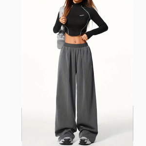 Nueva llegada de las mujeres de cintura alta